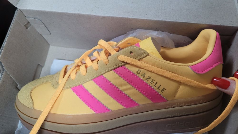Нови Adidas Gazelle EU 38