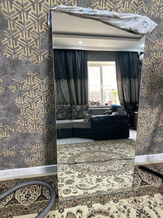 Зеркало настенное