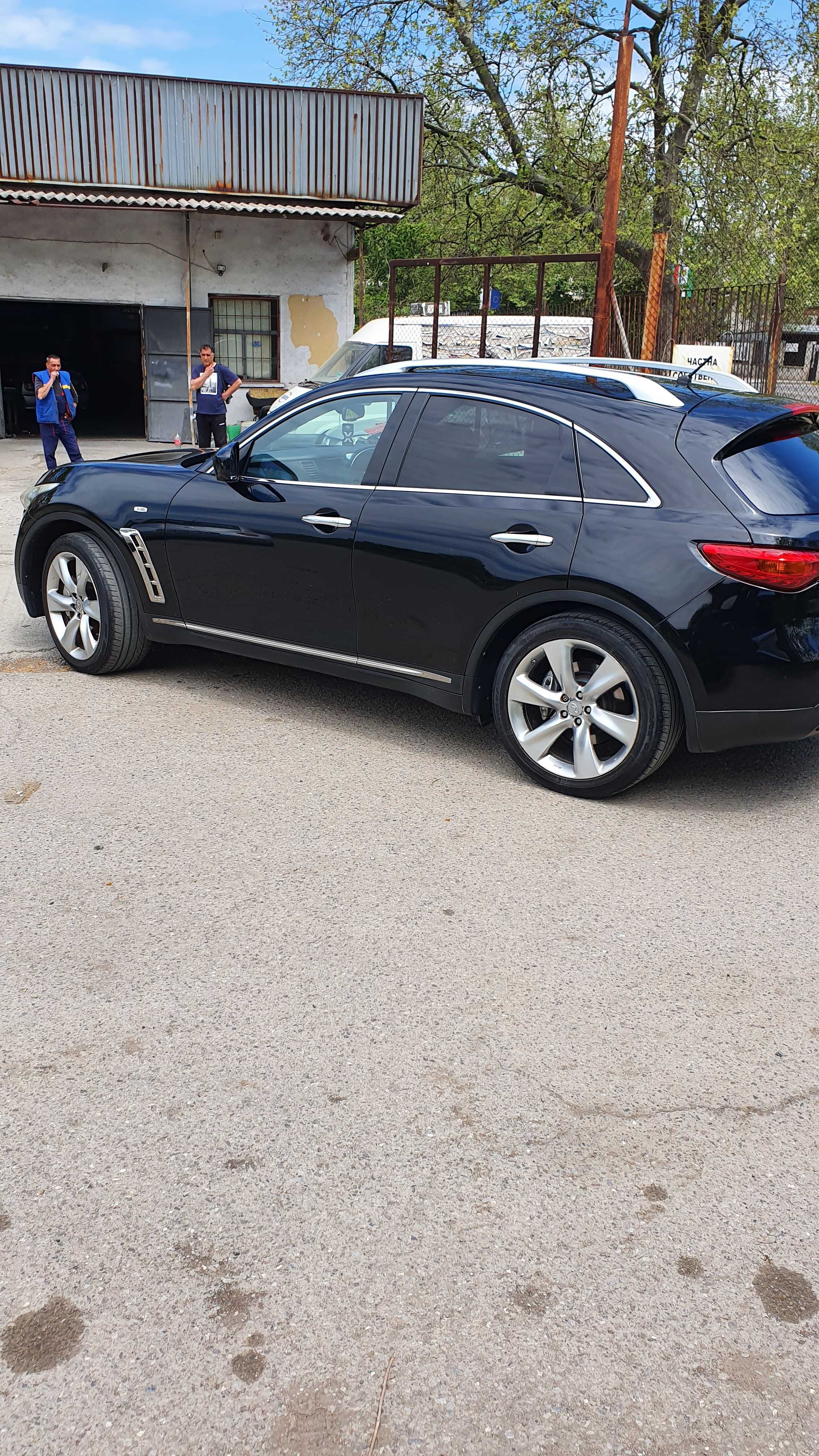 Infiniti fx30d  на части