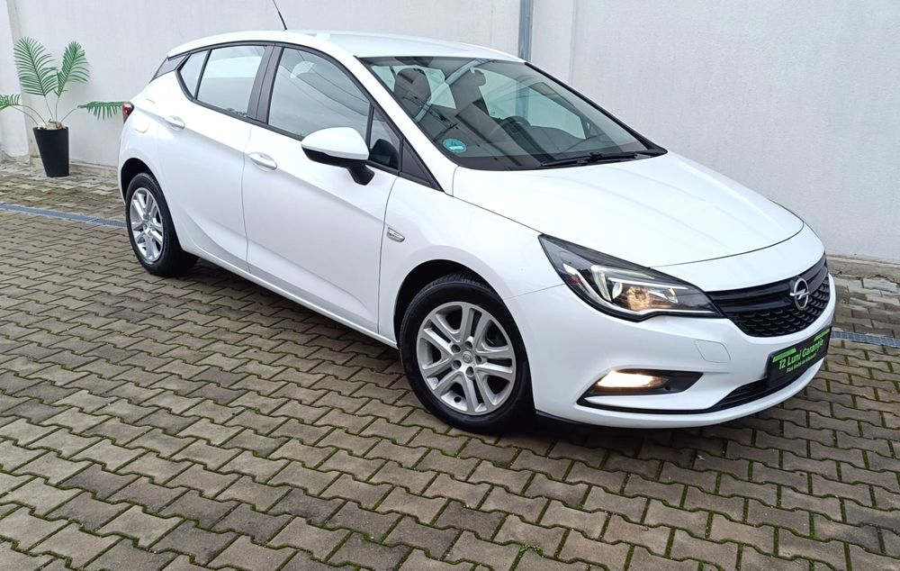 Opel Astra K an 2016 Hatchback Benzina 105 cp Import Germania