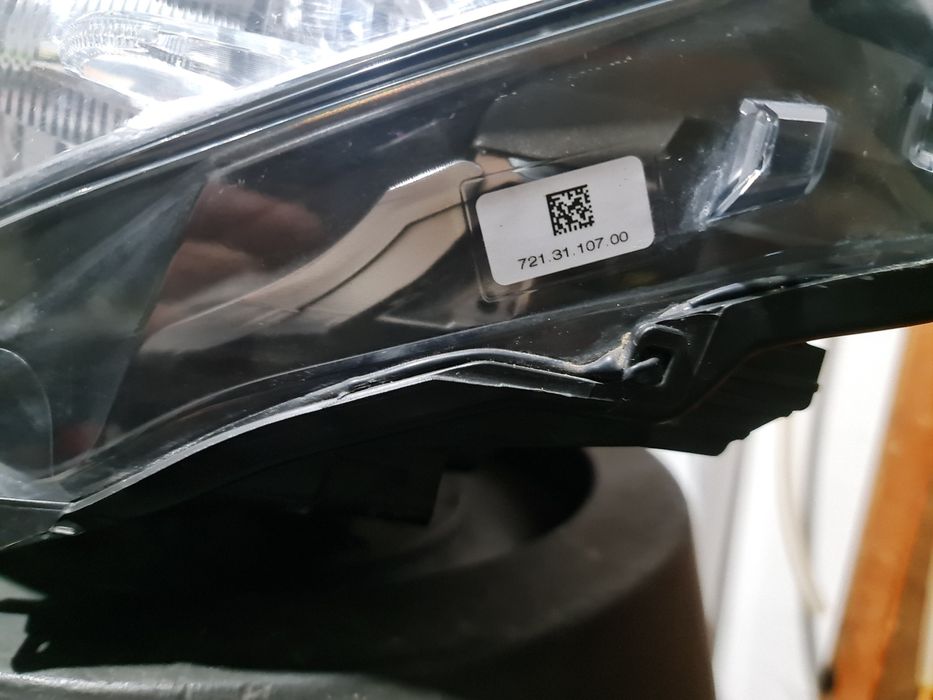 Far  bmw f30-f31 led adaptiv cu lupe