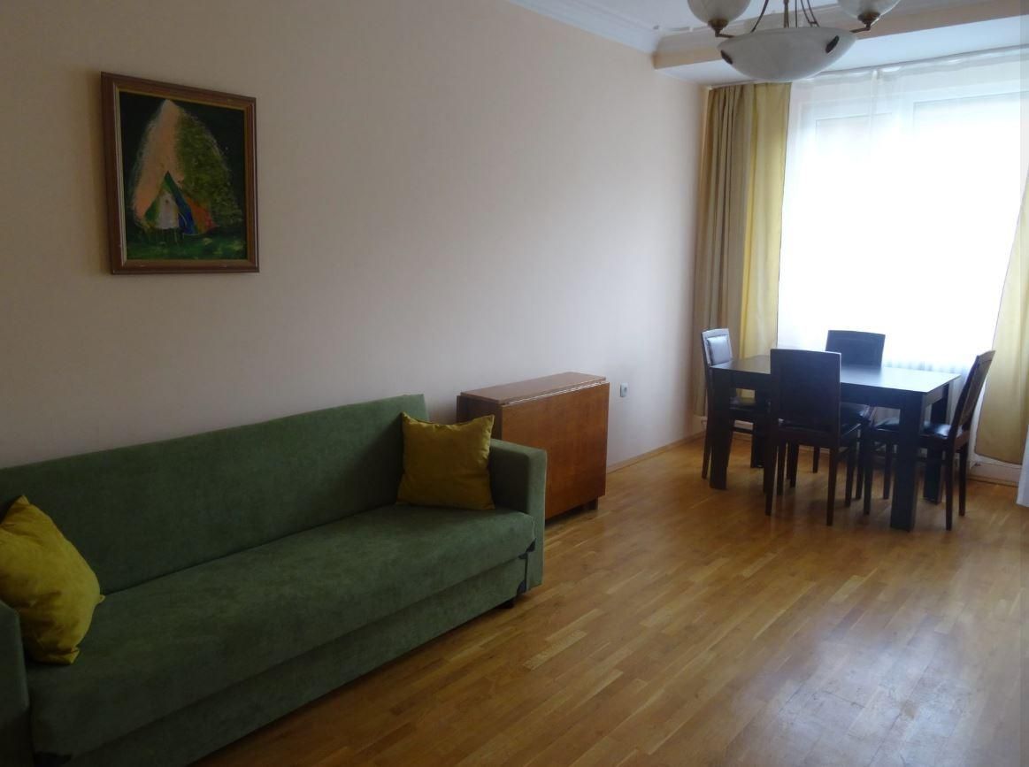 Дава се под наем Тристаен апартамент в София, Център - 90 кв.м за 800 € - Снимка #3