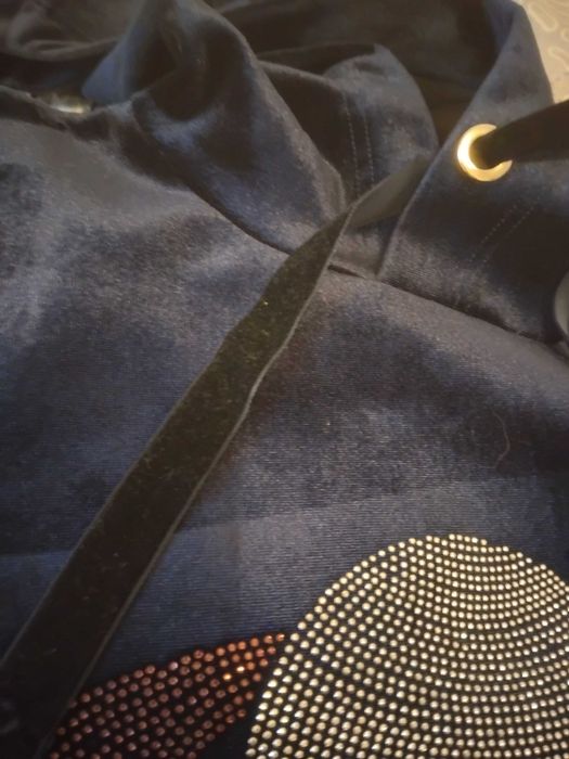 Блузи и пуловери с дълъг ръкав на ниска цена