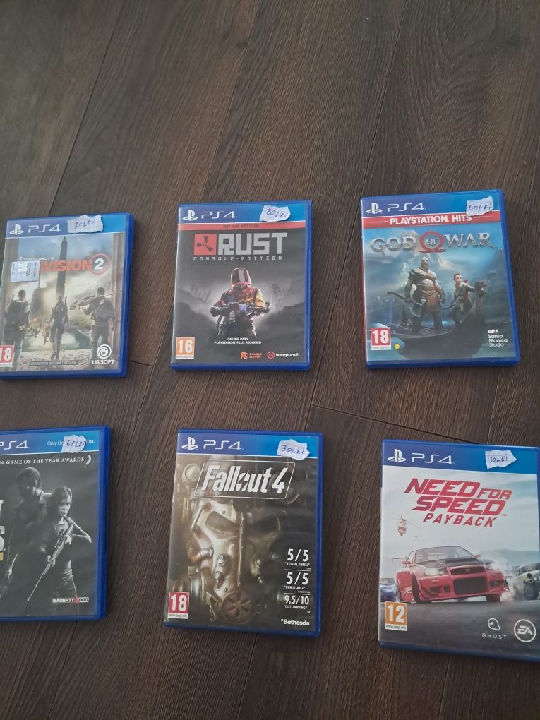 Vand jocuri playstation 4 în stare bună