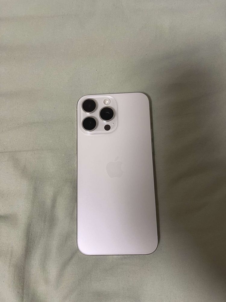 iPhone 15 Pro Max 256GB – White Titanium