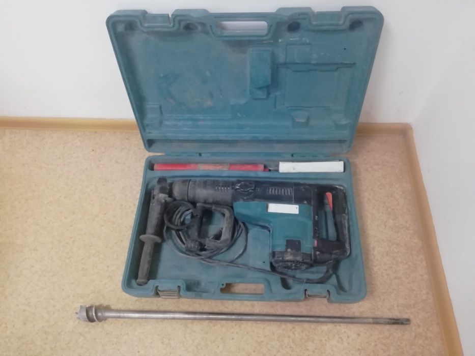 Продам перфоратор Makita HR5001C+ бур 55*1000 мм