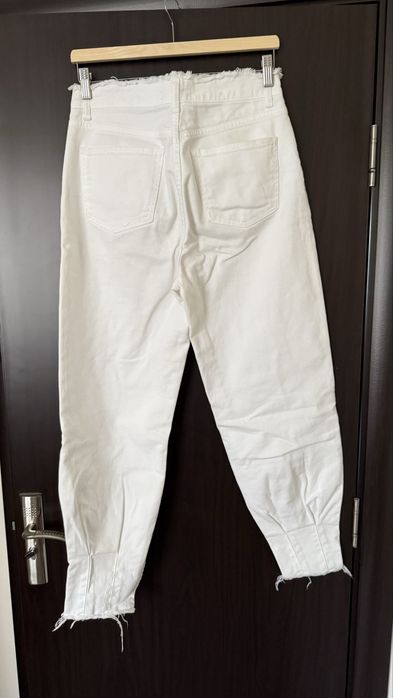 Дамски дънки и панталони размеси С/М