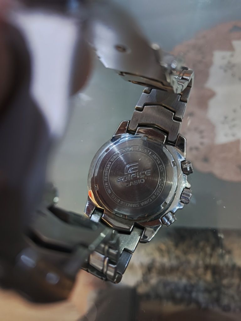 Часовник Casio Edifice