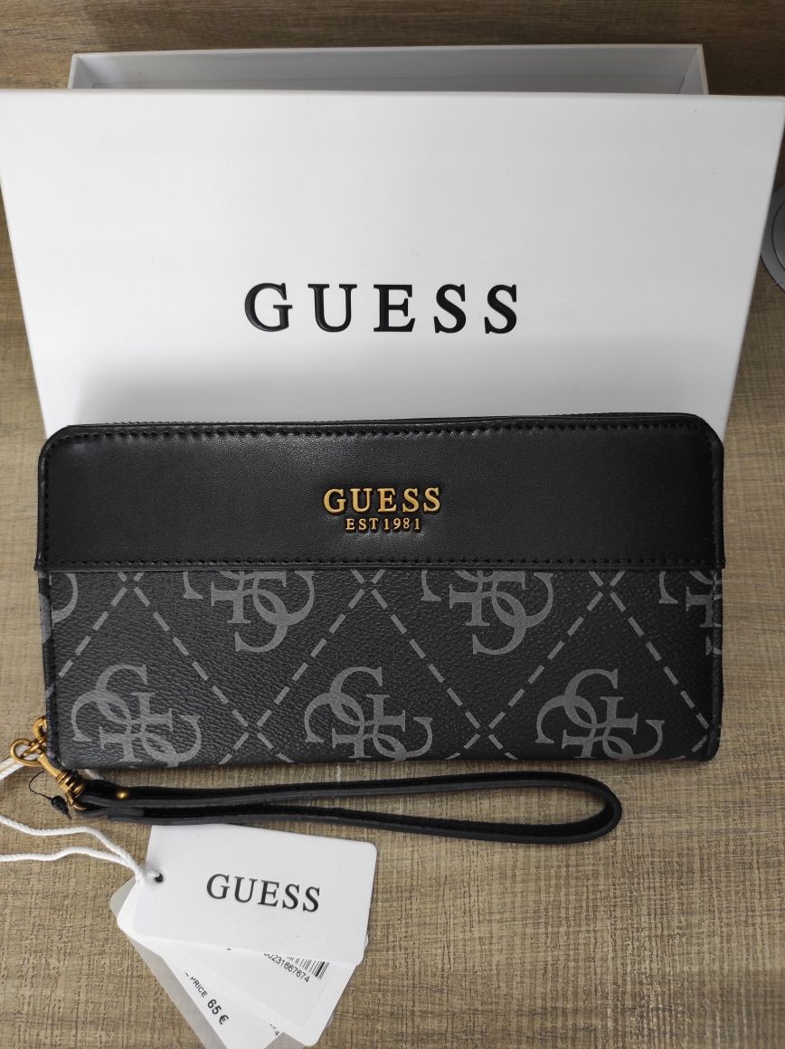 Нов портфейл Guess