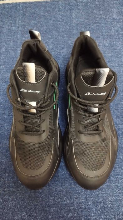 Работни обувки с бомбе