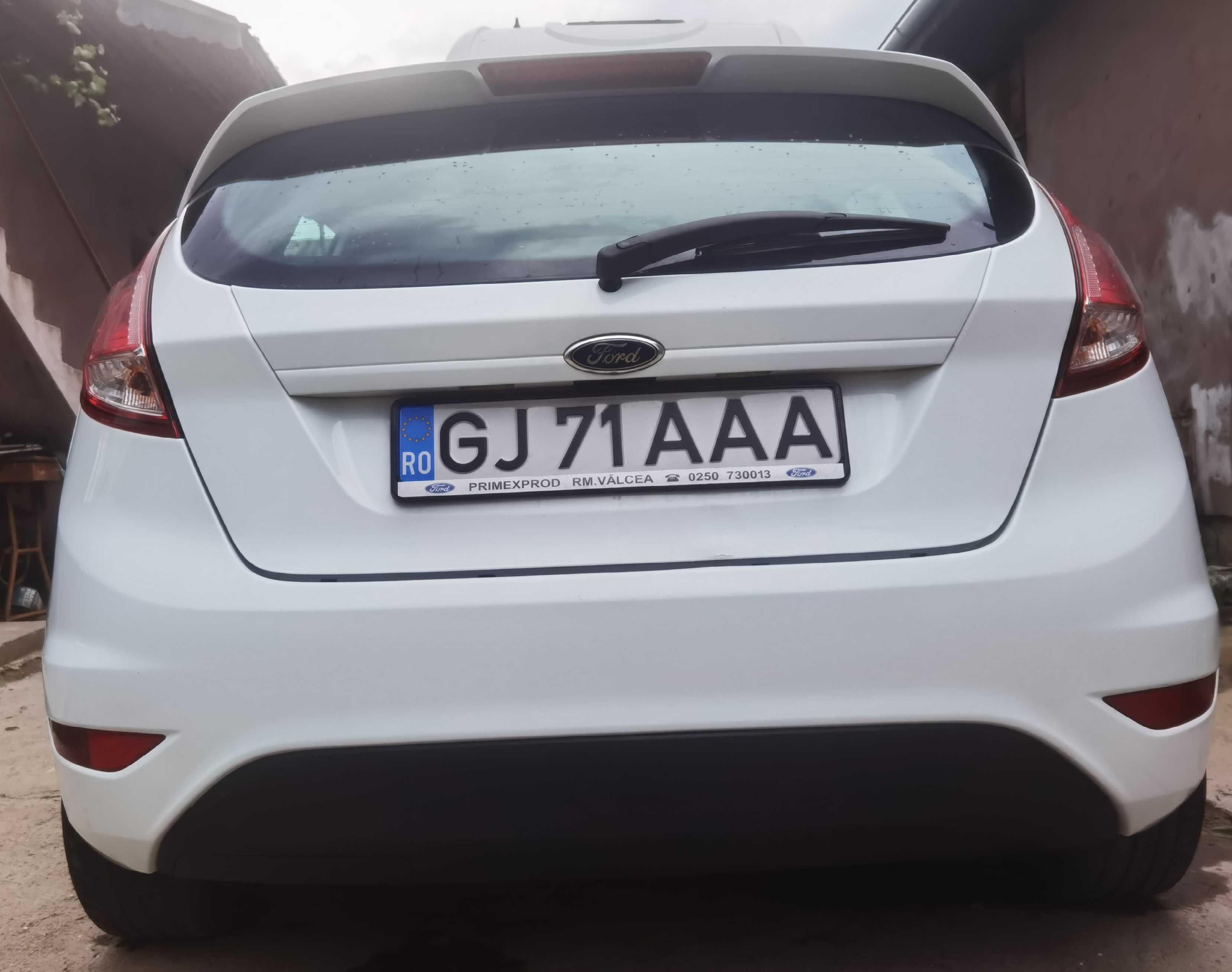 Ford Fiesta                                 .