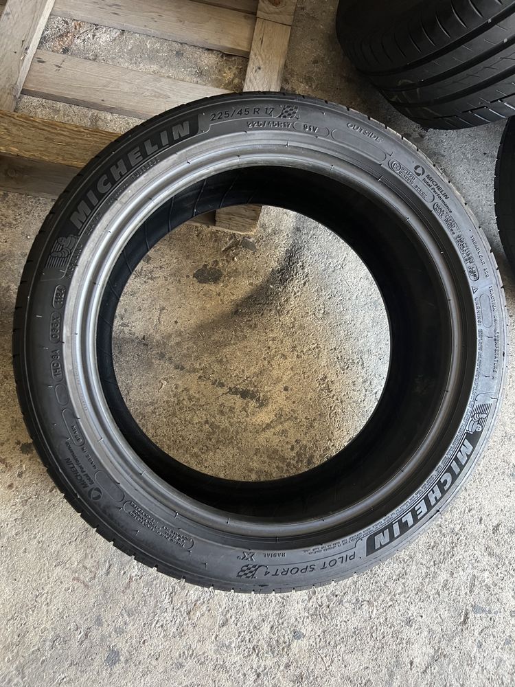 2 anvelope de vara 225/45/17 Michelin 2024!