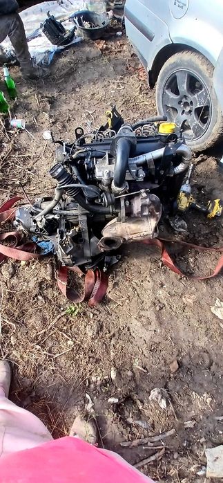 Обурудван двигател рено меган 1.5 дци хецбек