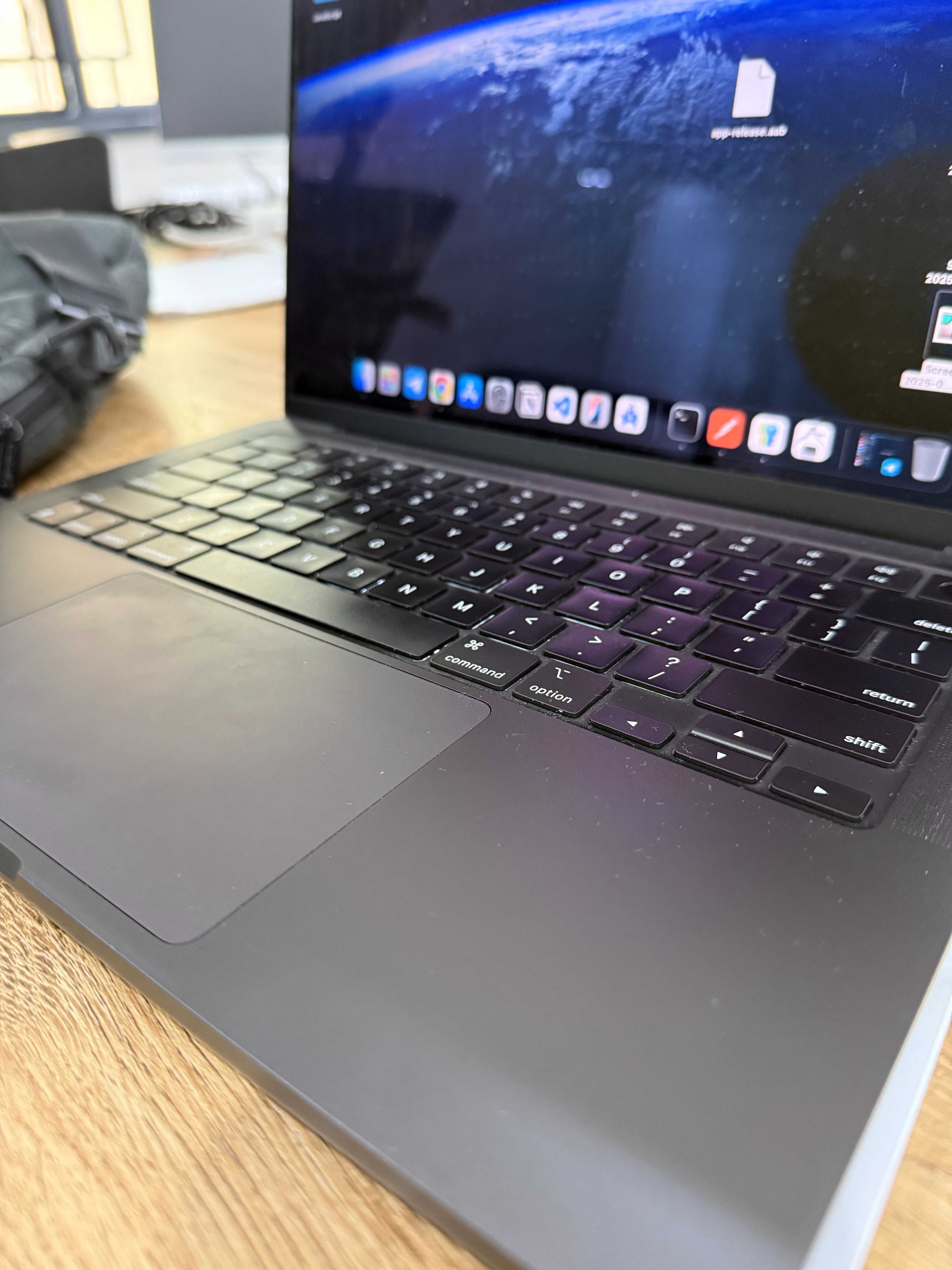 Macbook M3 Pro 18/512 15 Cycle