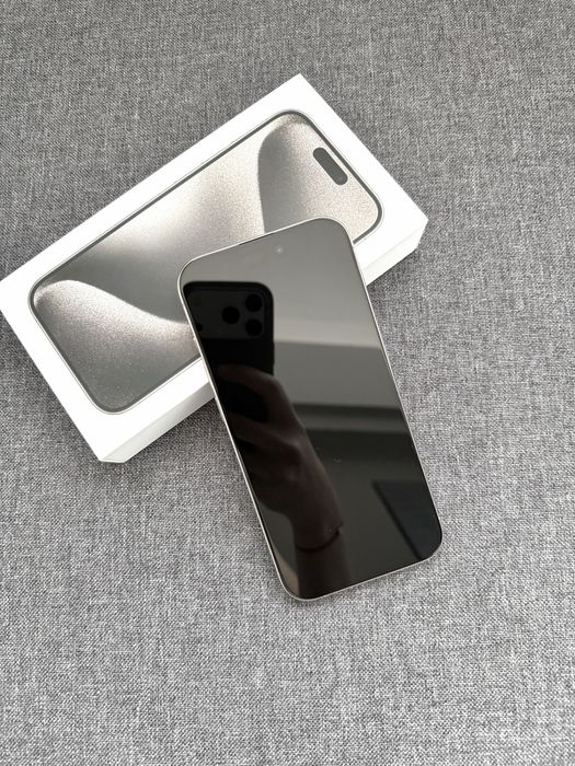 Продавам iPhone 15 Pro 128 GB – отлично състояние