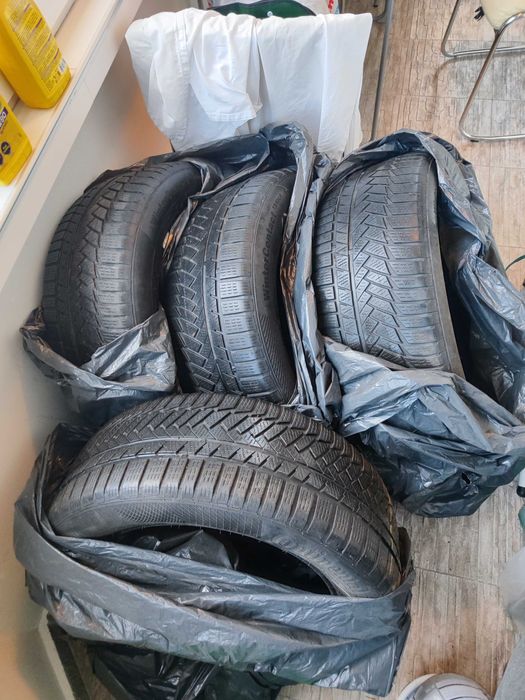 Зимни гуми 235 55 R17 Continental WinterContact XL