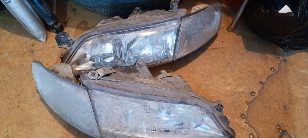 Продам фары и решетку