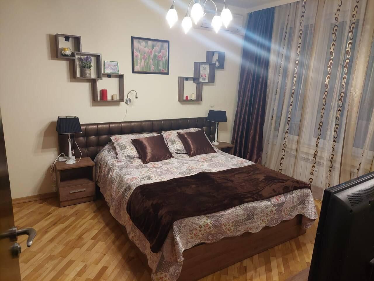 Дава се под наем Тристаен апартамент в Бургас, Лазур - 80 кв.м за 586.5 € - Снимка #5