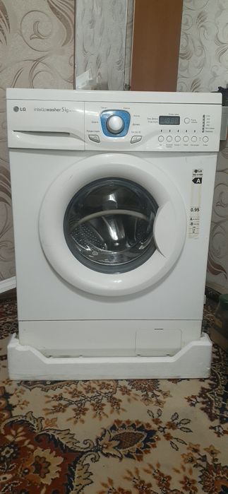 Продам стиральную машину LG б/у