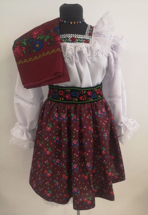 Costum tradițional de Maramureș pentru Doamne set complet