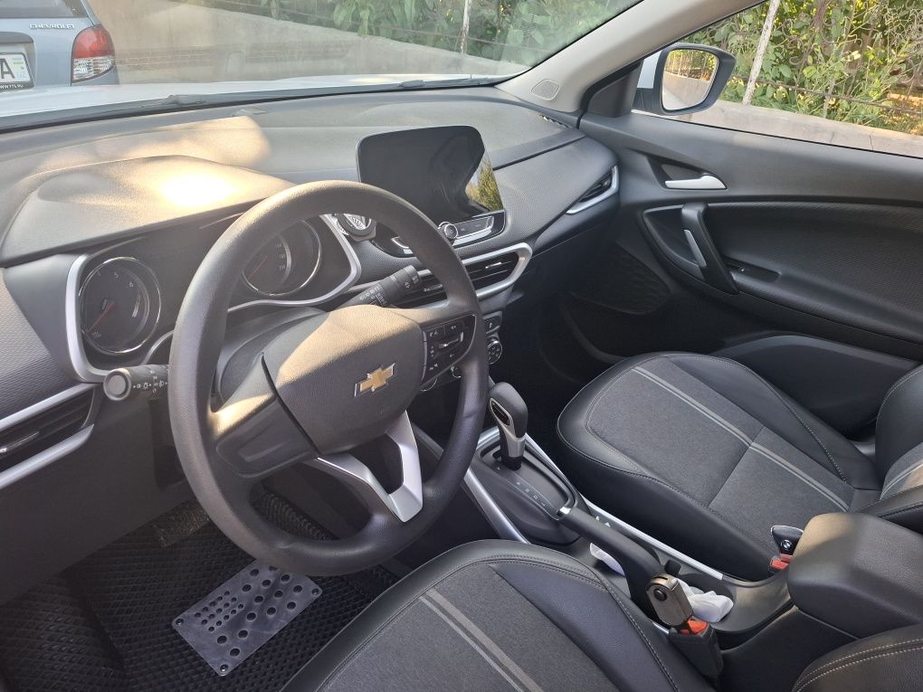 Chevrolet Tracker 1.0T AT 325T