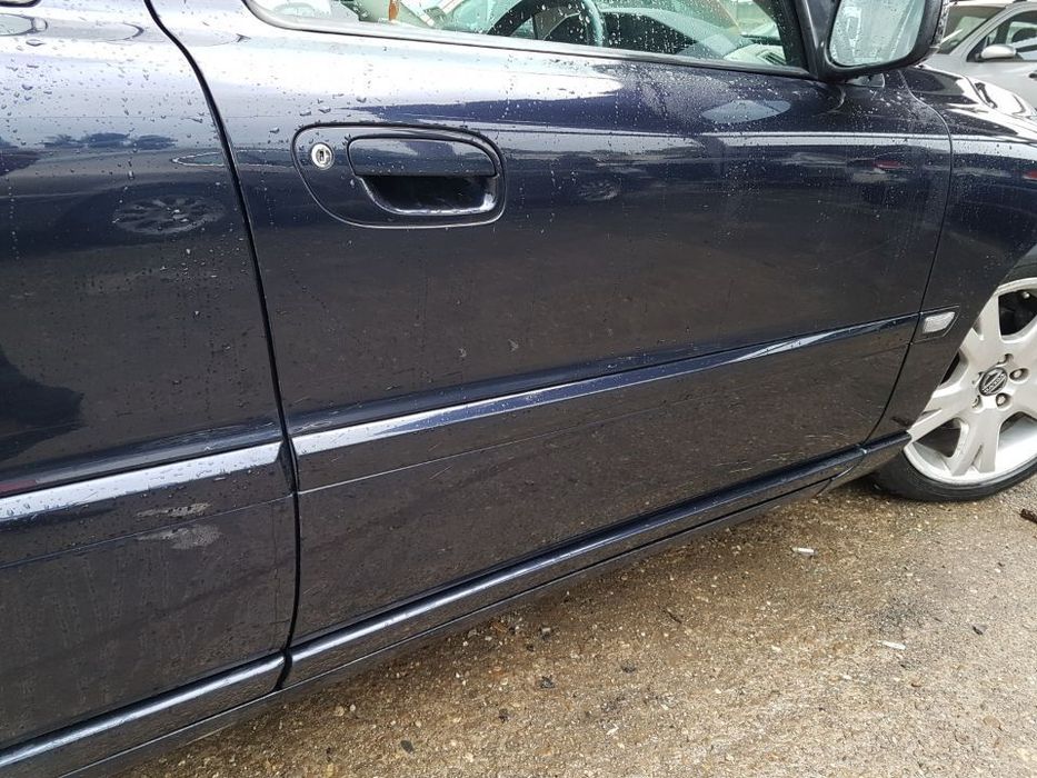 Usa / Portiera Dreapta Fata Volvo S60 2000 - 2009 Cod Culoare 467