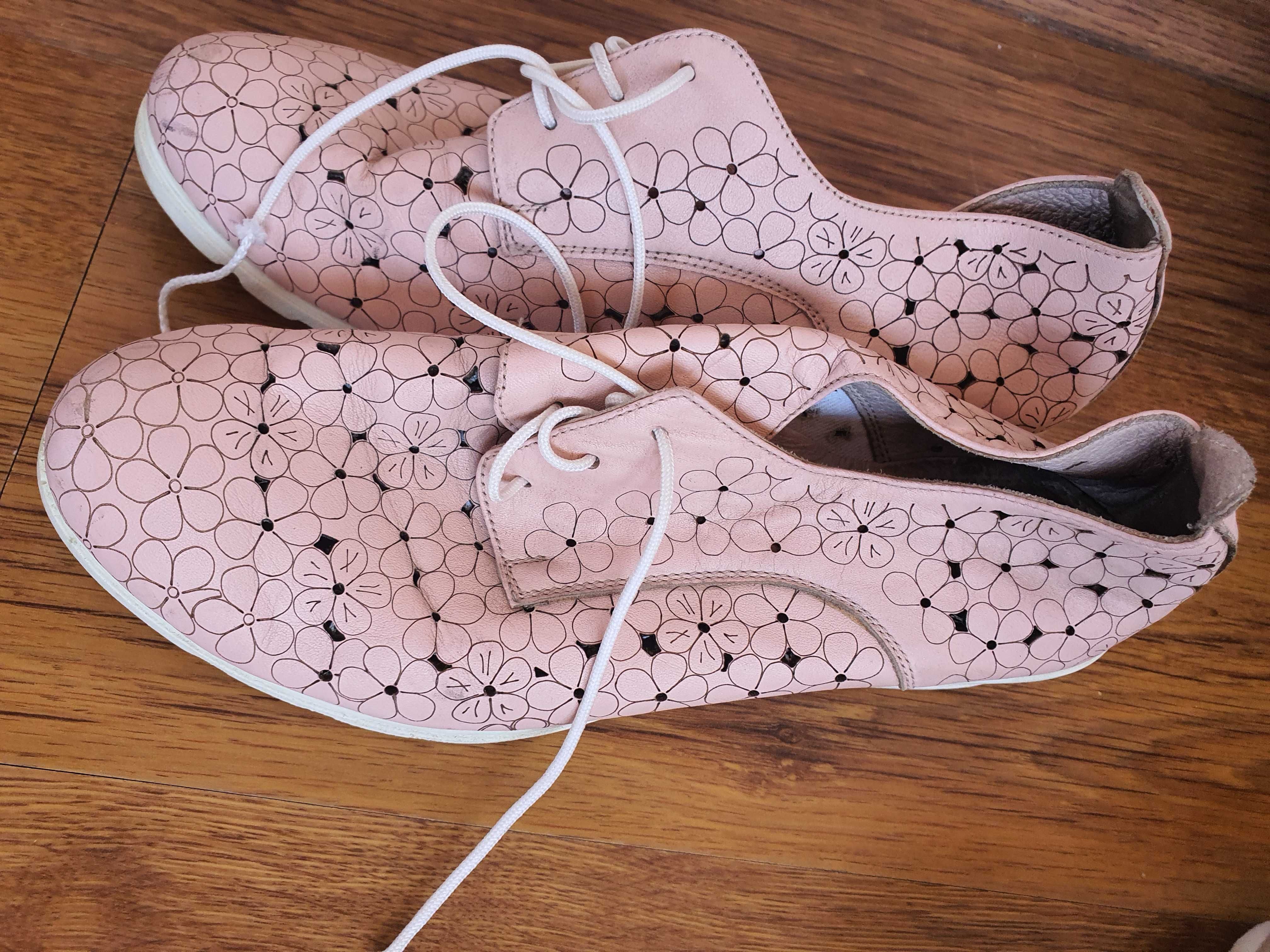 Български дамски обувки от естествена кожа в розов цвят