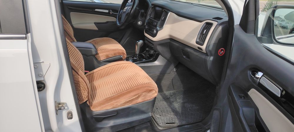 Аренда автомобилей внедорожники траилблазер, каптива и пекап и другие.