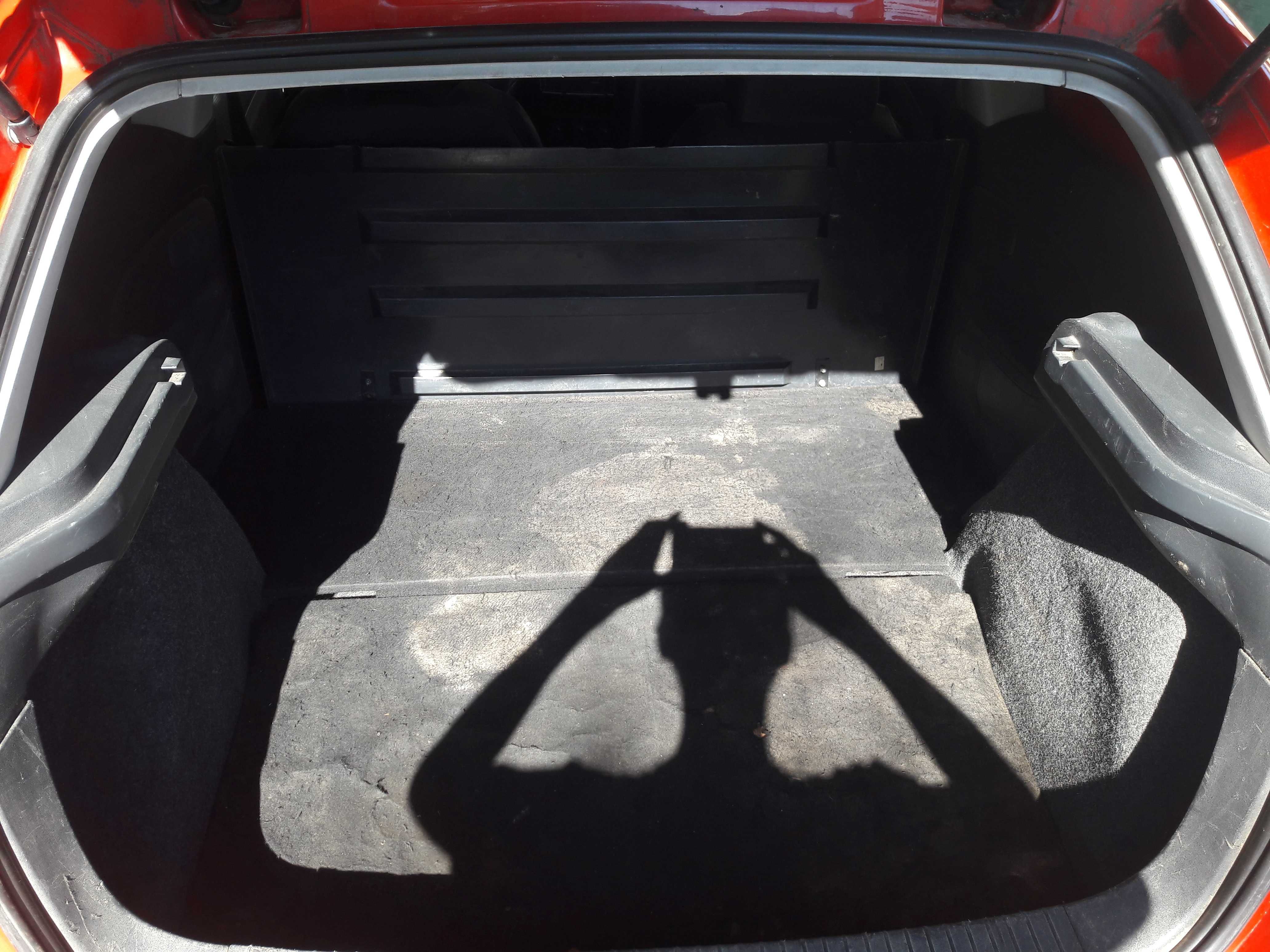 Автомобил Seat Ibiza