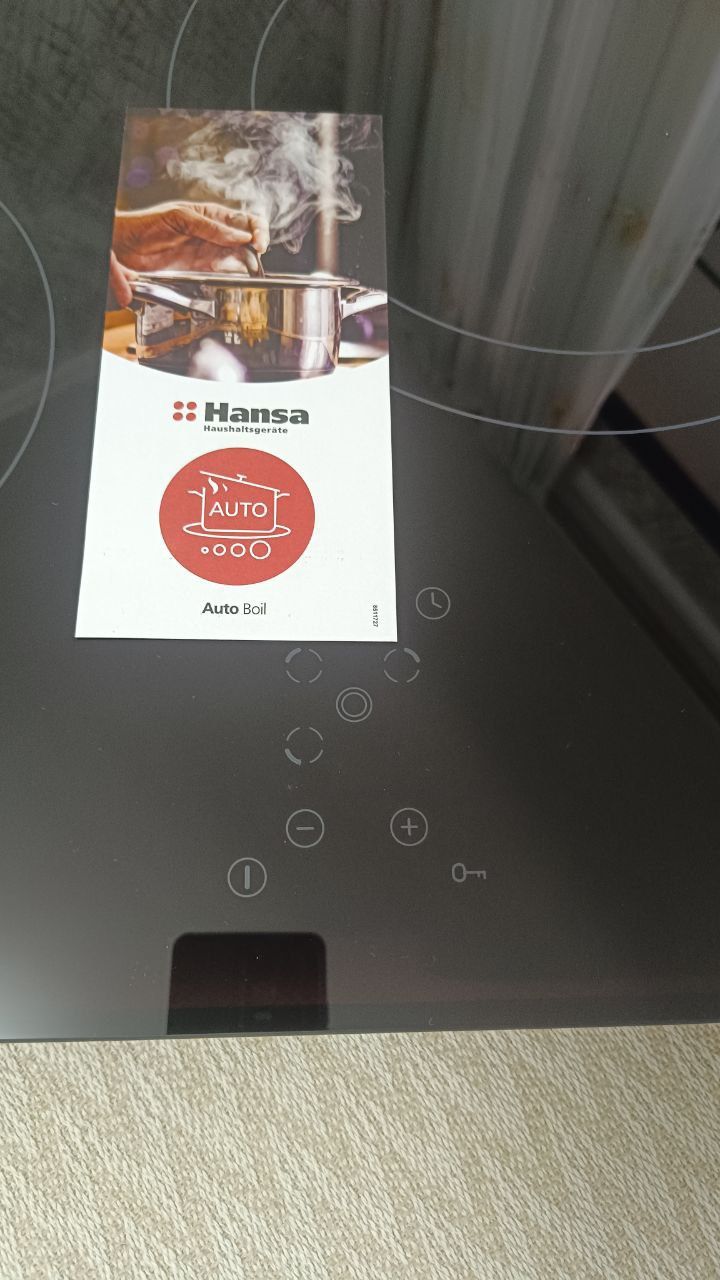 Продам керамическую варочную панель  Hanza