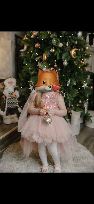 Продам платье состояние идеальное. На возраст 2-3,5 года