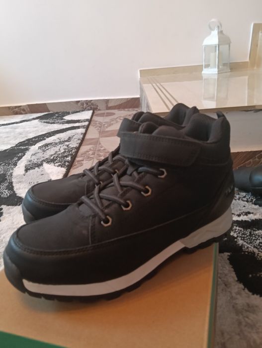 Vând ghete băieți tams  in 2 mărimi!