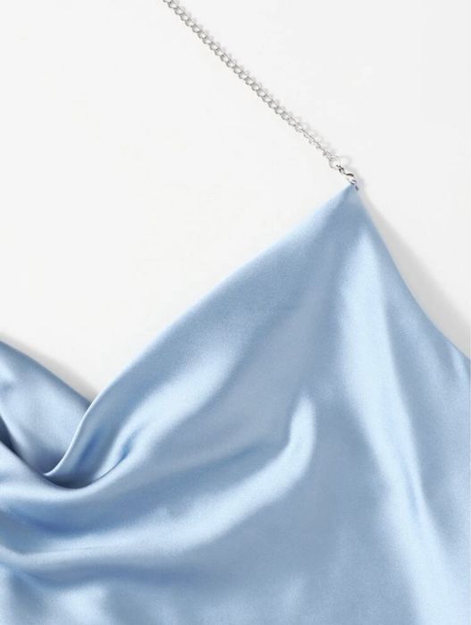 Светлосин сатенен топ