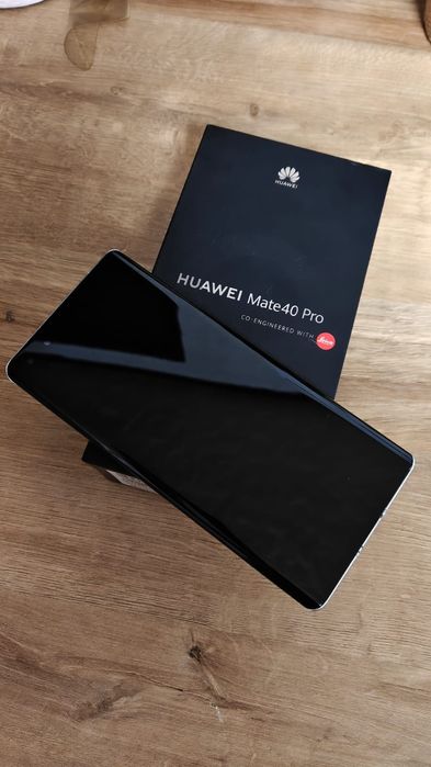 Vând Huawei mate 40 pro