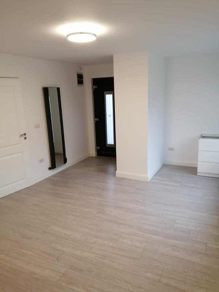 Inchiriez Apartament/Spatiu Comercial cu 3 camere Ultracentral 100mp