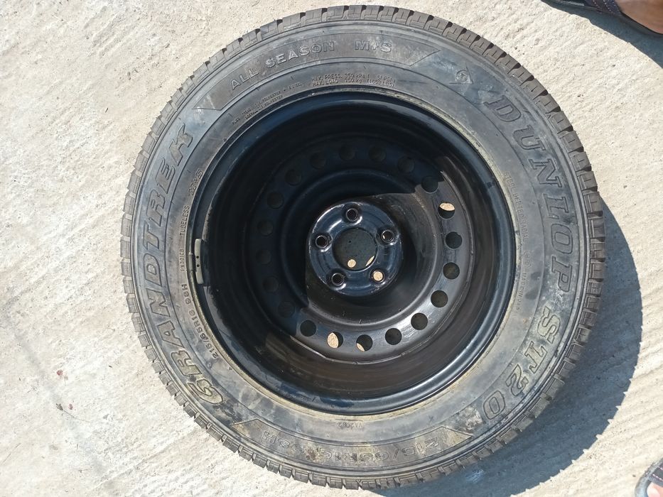 Vând roata rezerva  completa Nissan X trail