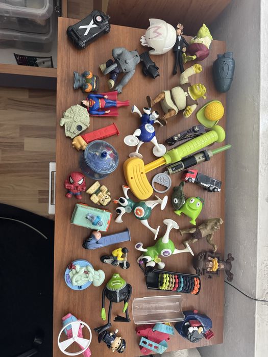 Играчки от Mcdonalds, KFC, PEZ, Nesquik