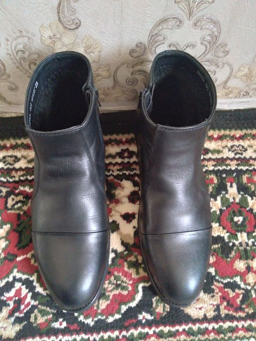 Продаётся пол сапоги