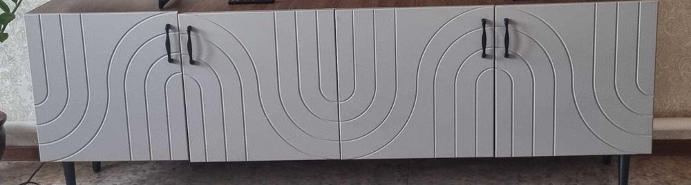 Продам тумбу под телевизор