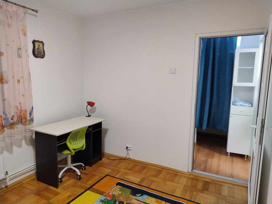 2 camere de închiriat