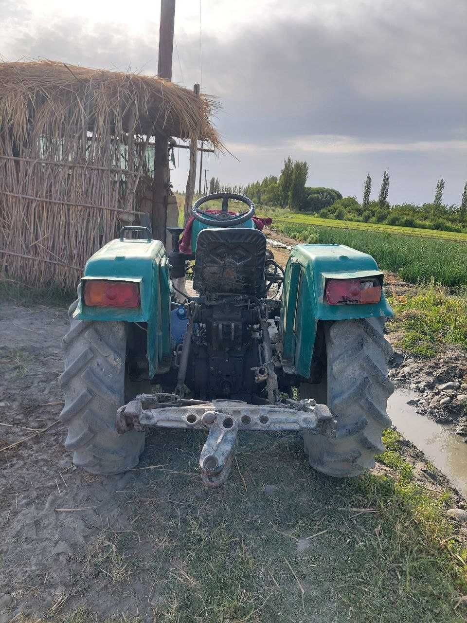 Tractor SF304X срочно сотилади