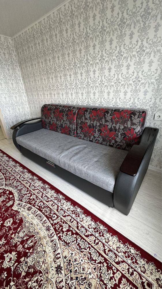 Продается диван. 40000
