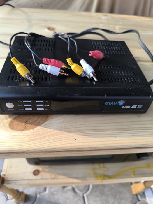 Продам  приставку ОТАУ ТВ