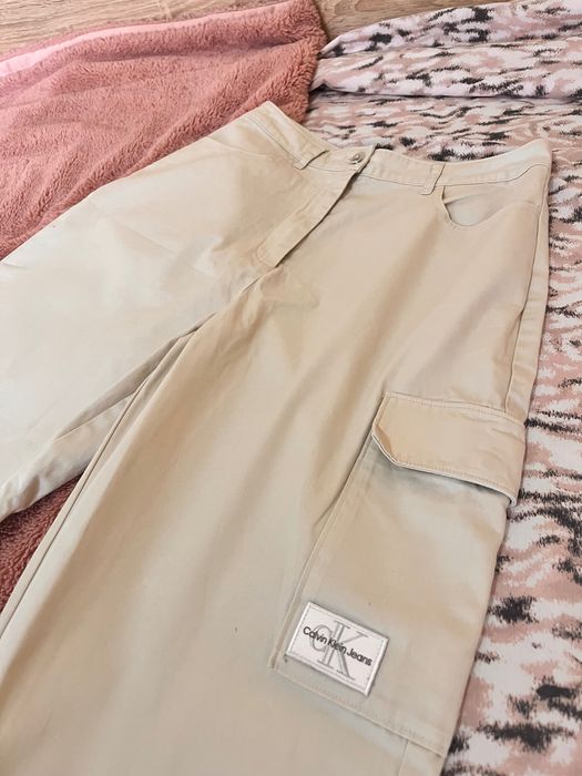 Модерен карго панталон CalvinKlein