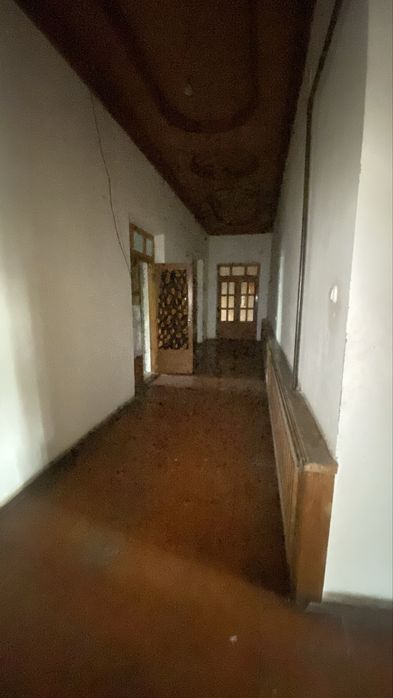 Sergeli hovli arenda 2 etaj 8 sotix