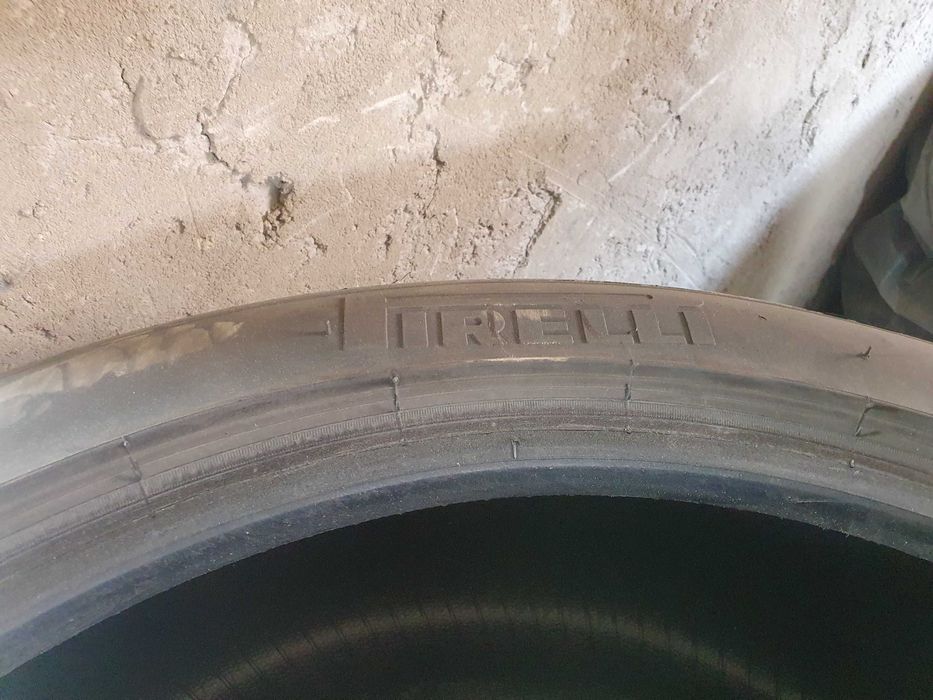 продам резину 285 на 35 20