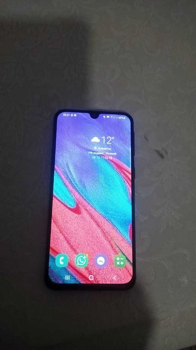 Samsung Galaxy A40 64гб