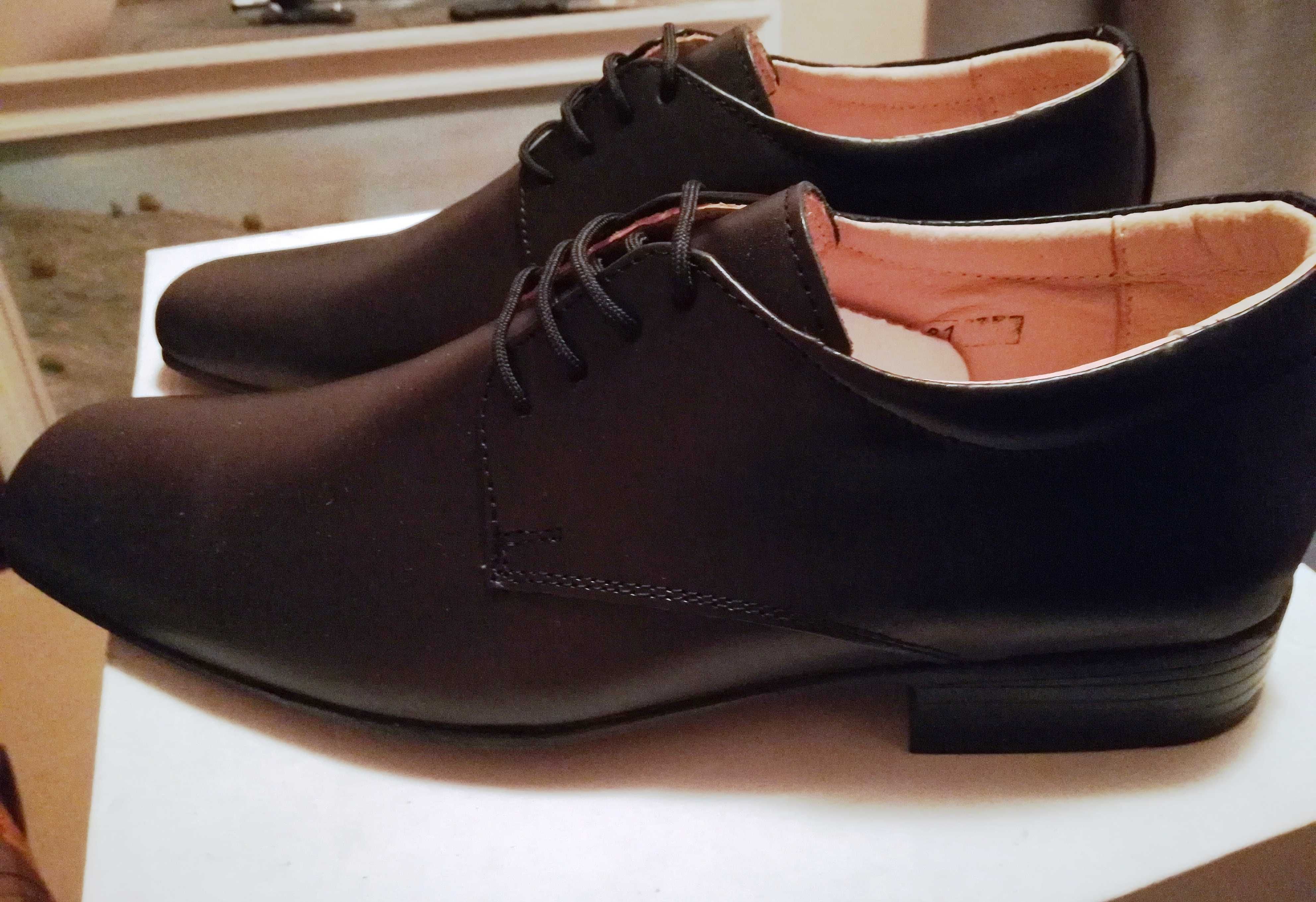 Нови мъжки обувки половинки от естествена кожа размер 42