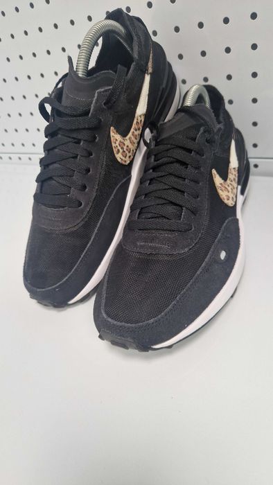 Оригинални дамски маратонки- Nike Waffle One