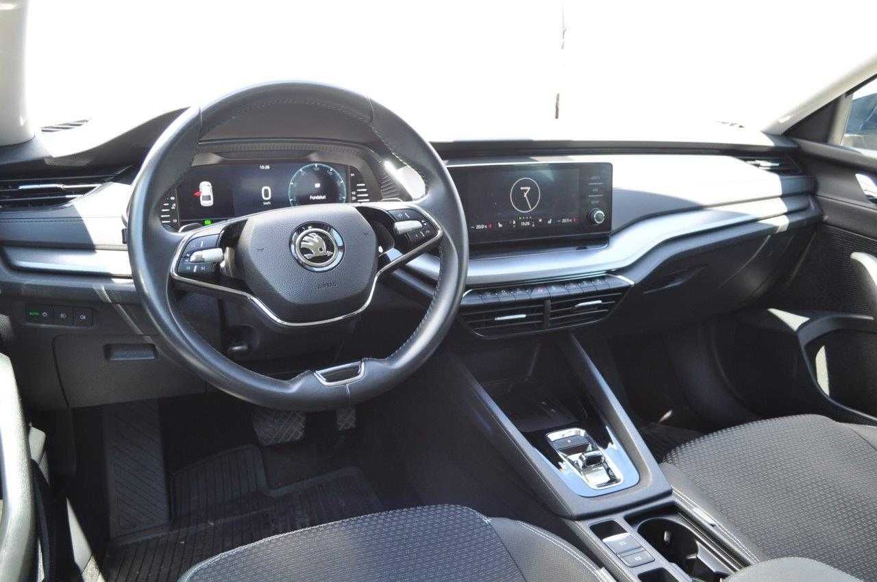SKODA OCTAVIA IV M-HEVAMB în garanție, cutie automată, 150 C.P.
